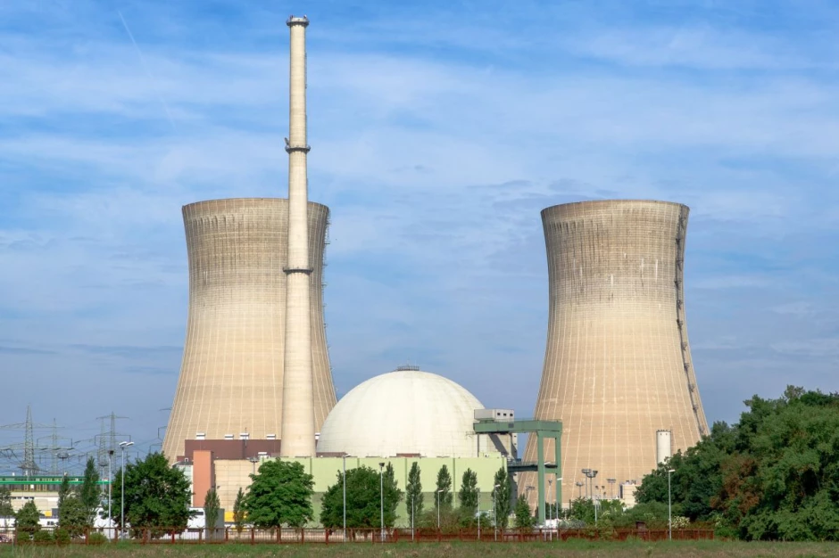 Awantury o atom. Czy elektrownie jądrowe mogą działać w symbiozie z OZE?
